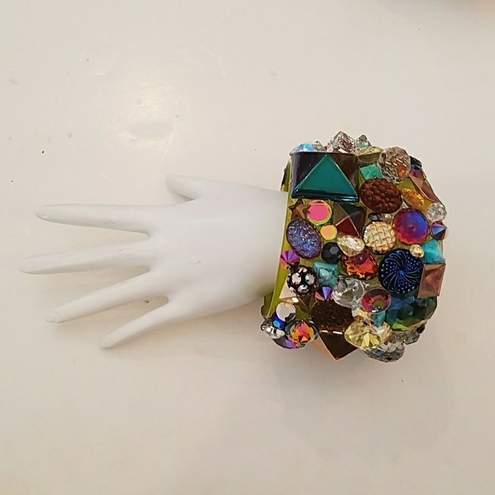 GASOLINE GLAMOUR DELUXE CARNIVAL cuff